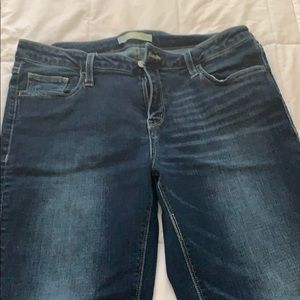 Like new Buckle day trip jeans
